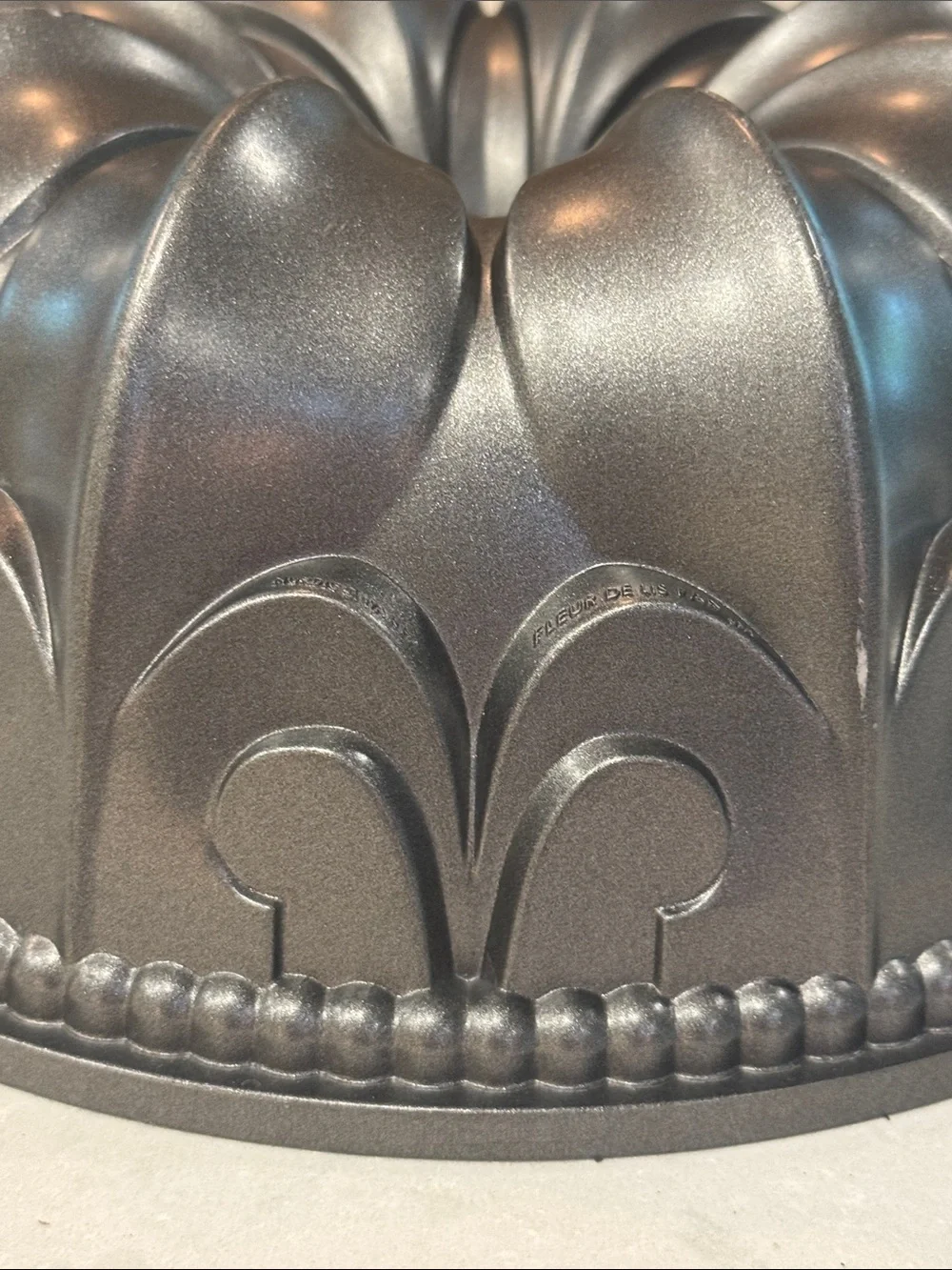 Nordic Ware Fleur De Lis Metallic Black 10 Cup Bundt Cake Pan